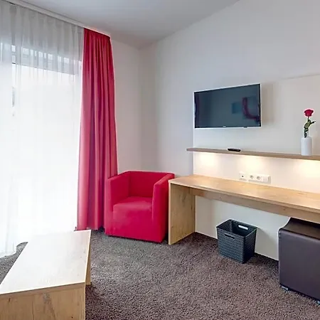 Vinotel Heinz J. Schwab Estalagem *