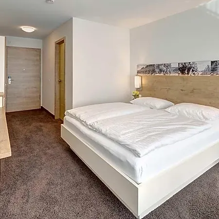 Estalagem Vinotel Heinz J. Schwab *