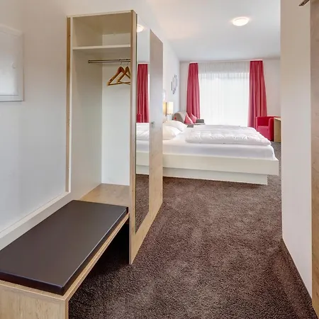 Vinotel Heinz J. Schwab * Bretzfeld