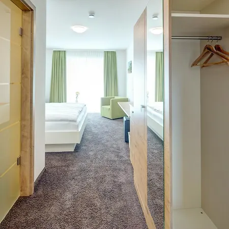 Vinotel Heinz J. Schwab Estalagem